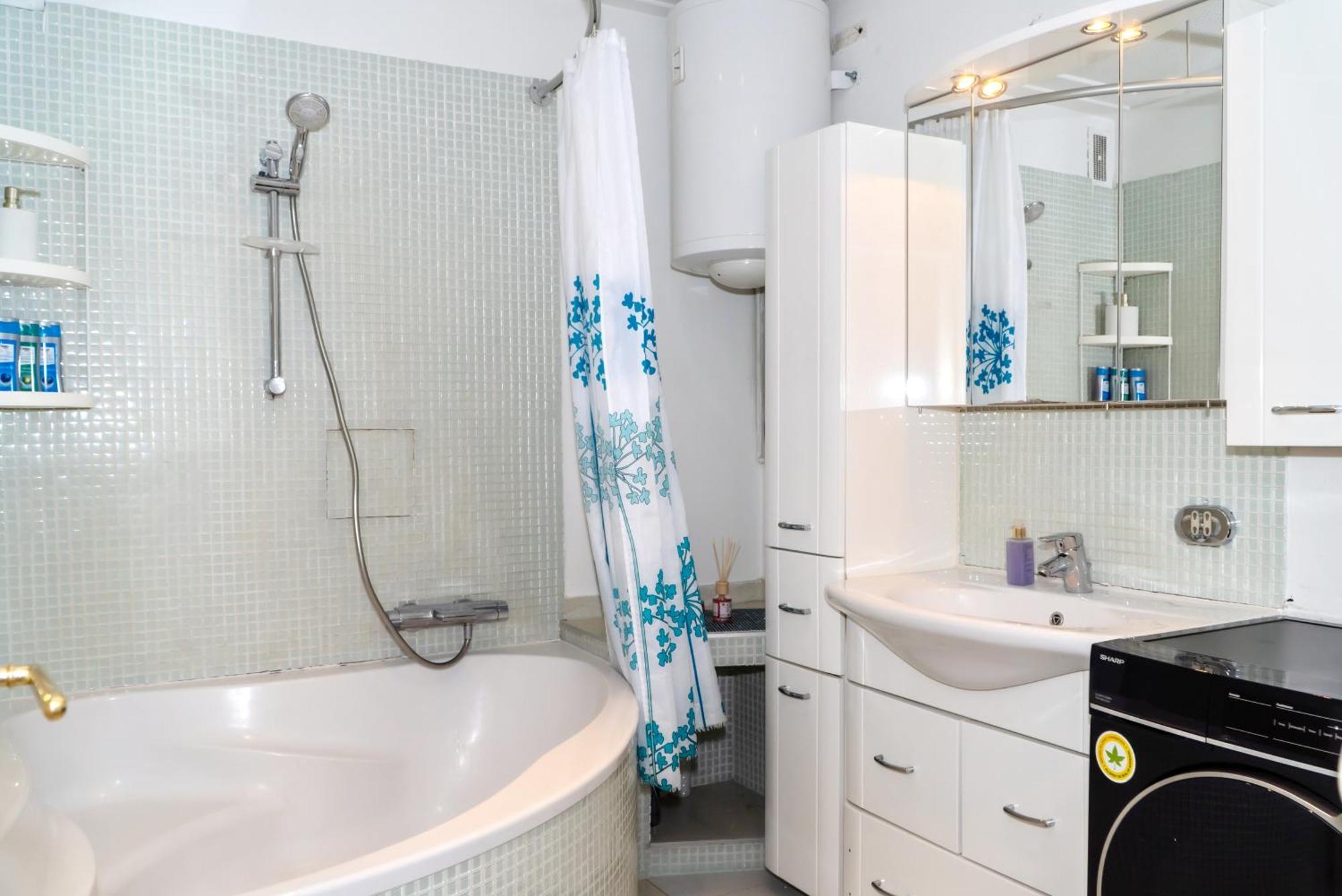 Spacious Rooms 5 Minutes To Wiener Stadthalle 외부 사진