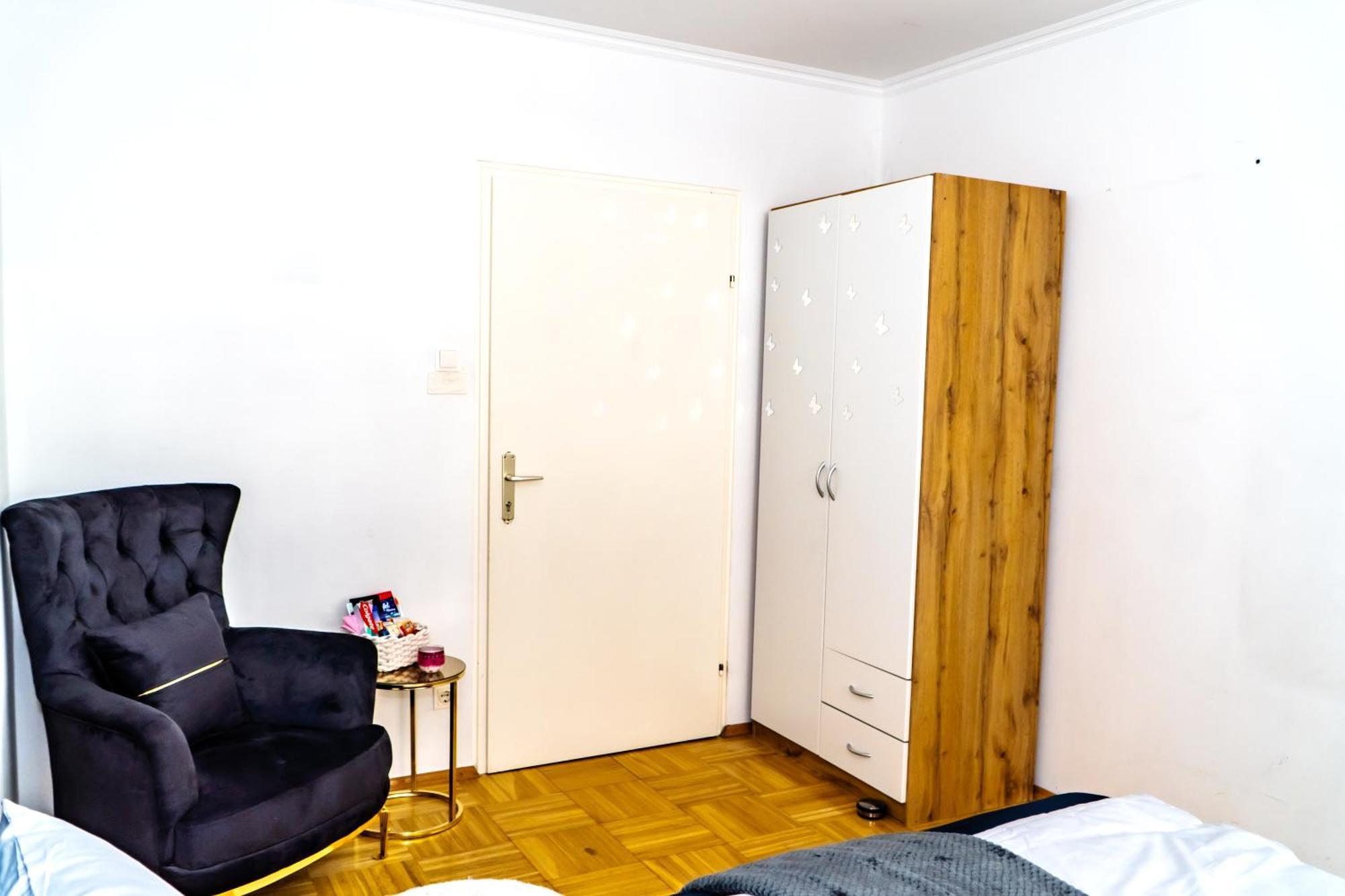 Spacious Rooms 5 Minutes To Wiener Stadthalle 외부 사진